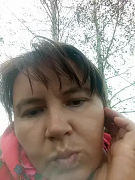 Romashka33011 online show from October 6, 2025, 6:44 am