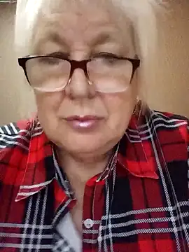 Alexia64231 online show from November 2, 2025, 4:04 am