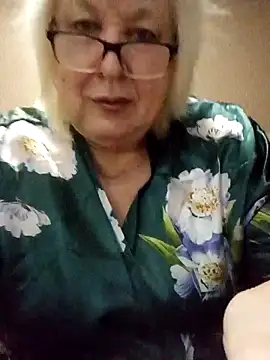 Alexia64231 online show from November 27, 2025, 12:13 am