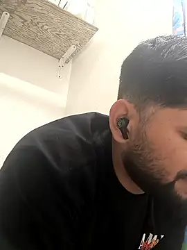 Julians26ne online show from March 9, 2026, 8:07 am