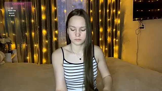 SoSweetGirl online show from December 17, 2025, 10:10 am