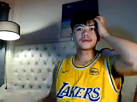 hot emman online show from March 30, 2026, 12:50 pm