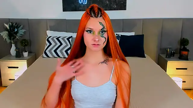 NightOpal online show from September 26, 2025, 4:11 pm