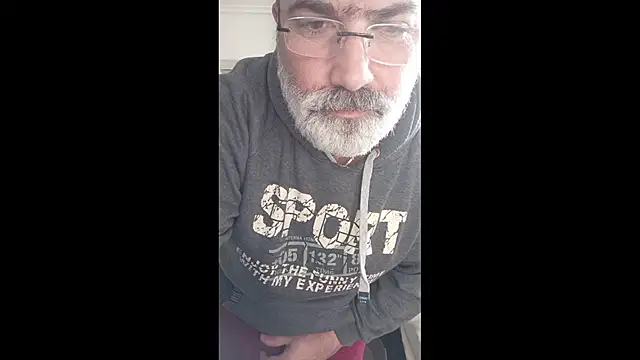 GeorgeGreece2025 online show from December 14, 2025, 11:26 am