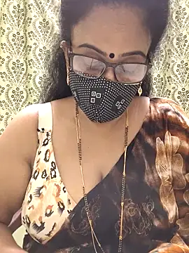 sweet-lotus online show from September 28, 2025, 4:34 pm