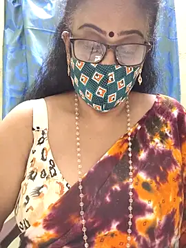 sweet-lotus online show from October 26, 2025, 5:30 pm