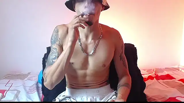 Daniel laverde online show from November 4, 2025, 8:41 pm