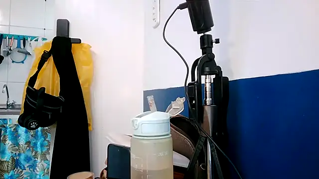 Veronnaink online show from February 25, 2026, 12:04 pm