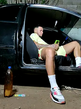 Snapshot of Master_pigdirty chatting on September 9, 2025, 3:28 am Master pigdirty online show from September 9, 2025, 3:28 am