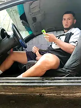 Snapshot of Master_pigdirty chatting on September 18, 2025, 1:24 pm Master pigdirty online show from September 18, 2025, 1:24 pm