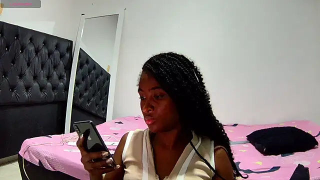 Snapshot of shantall_ebony1 chatting on November 14, 2025, 9:41 am shantall ebony1 online show from November 14, 2025, 9:41 am