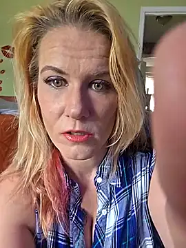RhondaRump online show from June 9, 2026, 3:23 pm
