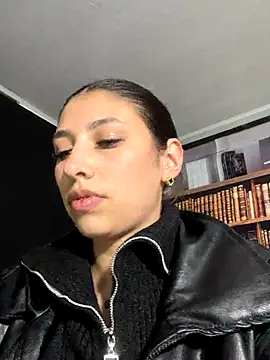 Snapshot of AriaBliss- chatting on September 11, 2025, 3:28 am AriaBliss- online show from September 11, 2025, 3:28 am