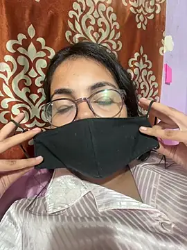Snapshot of Sandhya_77 chatting on July 9, 2026, 7:23 am Sandhya 77 online show from July 9, 2026, 7:23 am