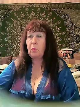 Snapshot of CrystalLime6411 chatting on May 9, 2026, 3:28 pm CrystalLime6411 online show from May 9, 2026, 3:28 pm
