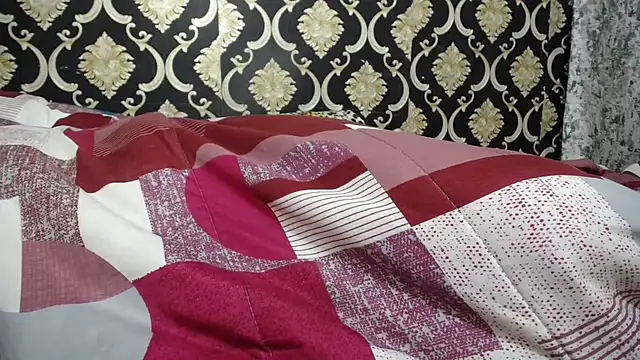 Snapshot of Ozimpho chatting on November 25, 2025, 7:58 pm Ozimpho online show from November 25, 2025, 7:58 pm