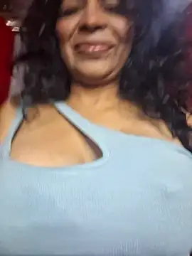 floresblancas online show from October 4, 2025, 12:47 pm