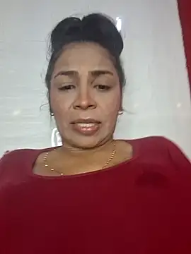 floresblancas online show from October 19, 2025, 11:55 am