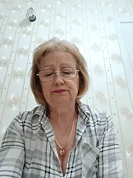 Snapshot of AlikaSwan5821 chatting on June 1, 2026, 7:37 pm AlikaSwan5821 online show from June 1, 2026, 7:37 pm