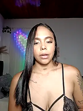 linda698049 online show from September 20, 2025, 9:38 pm