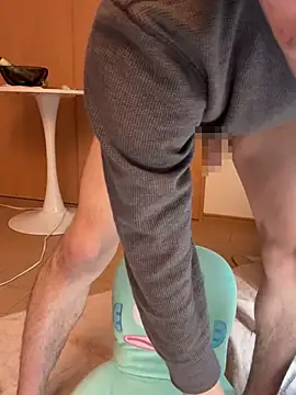 juri20cm online show from March 27, 2026, 2:17 am