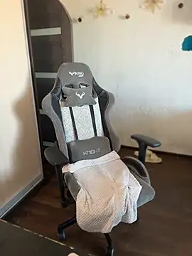 MikssMolly online show from April 29, 2026, 3:43 am