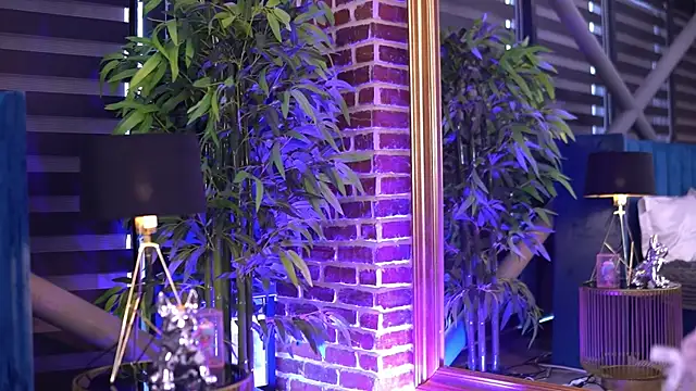 MillaSerene online show from November 1, 2025, 5:53 am