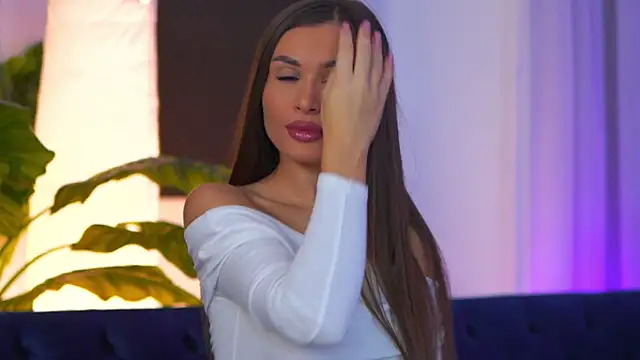 KyssaraPlay online show from October 18, 2025, 7:03 pm