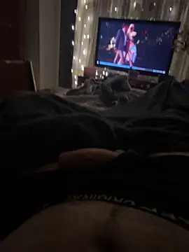 LuckyGirlfriends online show from November 3, 2025, 7:04 pm