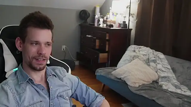 RomanPleaser online show from December 20, 2025, 10:44 am