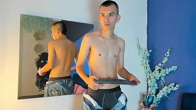 RowanCley online show from November 20, 2025, 12:16 pm