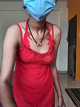 Shivani2002 online show from November 12, 2025, 8:15 am