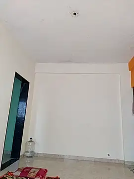 Shivani2002 online show from December 17, 2025, 7:25 am