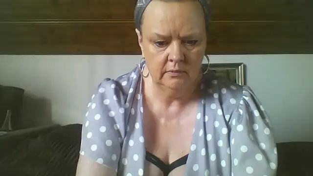 Snapshot of TiffanyMature chatting on September 13, 2025, 7:08 am TiffanyMature online show from September 13, 2025, 7:08 am