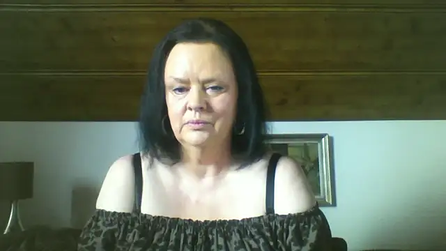 Snapshot of TiffanyMature chatting on September 15, 2025, 7:19 am TiffanyMature online show from September 15, 2025, 7:19 am