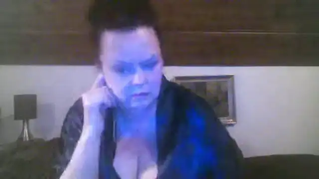 Snapshot of TiffanyMature chatting on September 20, 2025, 8:21 pm TiffanyMature online show from September 20, 2025, 8:21 pm