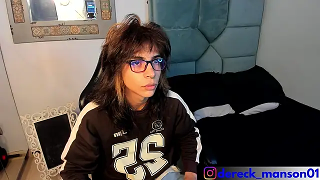 Dereck Manson online show from November 8, 2025, 11:32 am