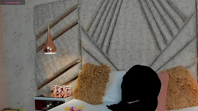 OliviaGarciaa online show from September 18, 2025, 3:08 am