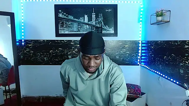 Snapshot of eebony_stallion chatting on October 4, 2025, 3:04 am eebony stallion online show from October 4, 2025, 3:04 am