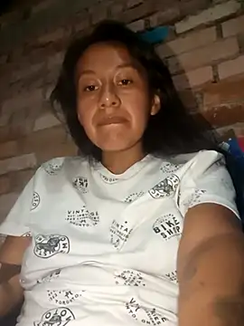 Snapshot of LUNAROSE_SEX chatting on September 26, 2025, 2:37 am LUNAROSE SEX online show from September 26, 2025, 2:37 am