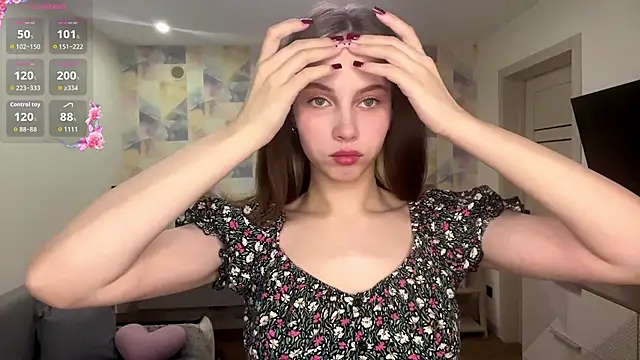 NylaNadler online show from April 7, 2026, 4:02 am