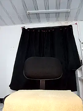 Victoriia-69 online show from November 27, 2025, 4:36 am