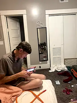 ToyBox96 online show from November 5, 2025, 4:23 am