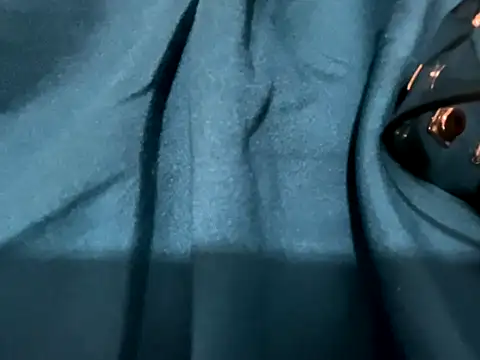 Snapshot of emocouplee666 chatting on October 23, 2025, 9:24 pm emocouplee666 online show from October 23, 2025, 9:24 pm