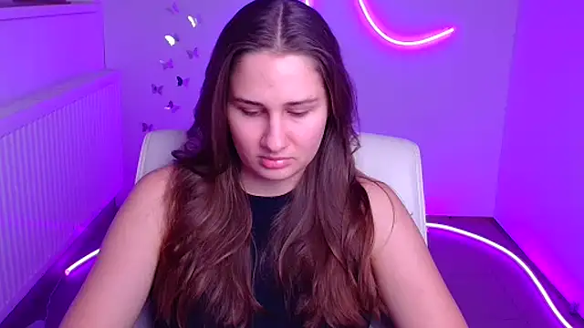 Stefanie Sweet online show from November 28, 2025, 6:49 am