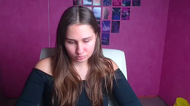 Stefanie Sweet online show from December 2, 2025, 6:52 am