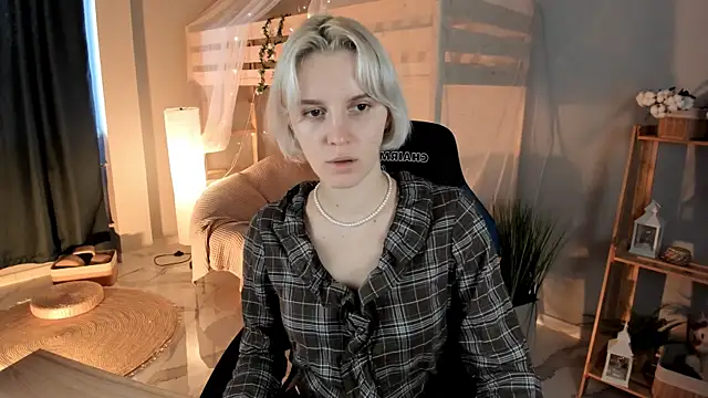 BethanyCloud online show from September 12, 2025, 5:29 am