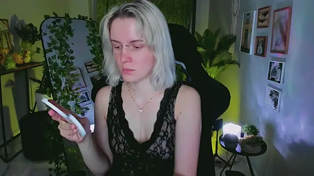 BethanyCloud online show from June 1, 2026, 2:24 am