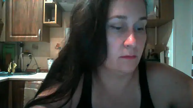 Amandda  online show from September 8, 2025, 6:40 pm