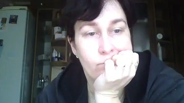 Amandda  online show from March 27, 2026, 6:08 am